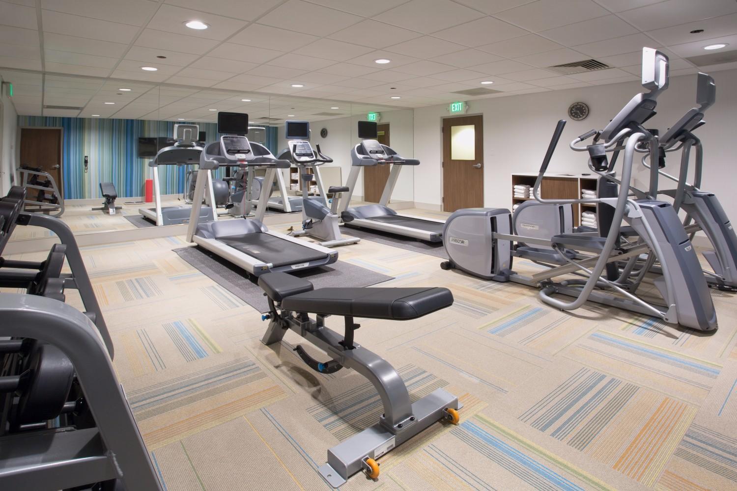 Holiday Inn Express & Suites - Sturbridge By Ihg Buitenkant foto