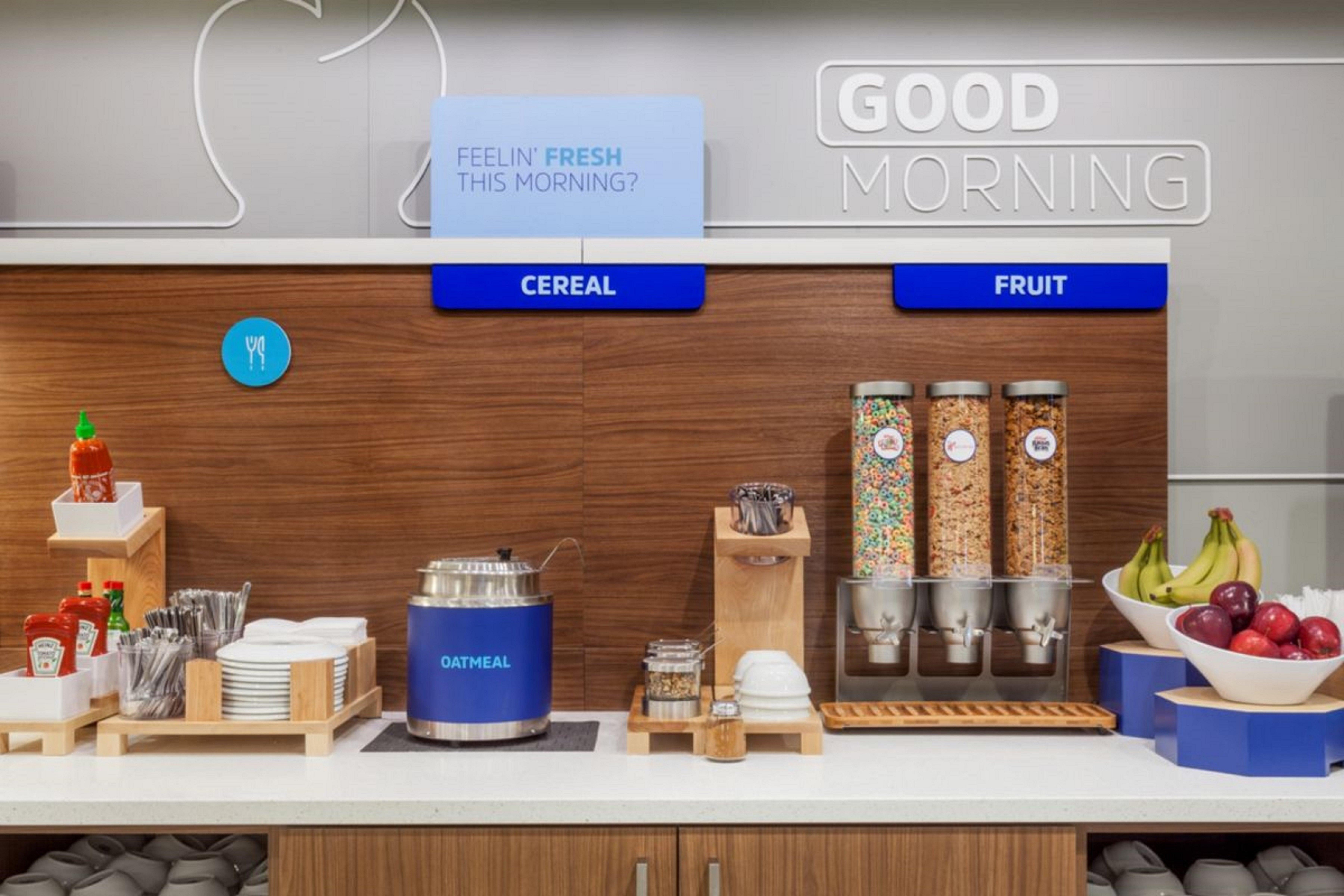 Holiday Inn Express & Suites - Sturbridge By Ihg Buitenkant foto