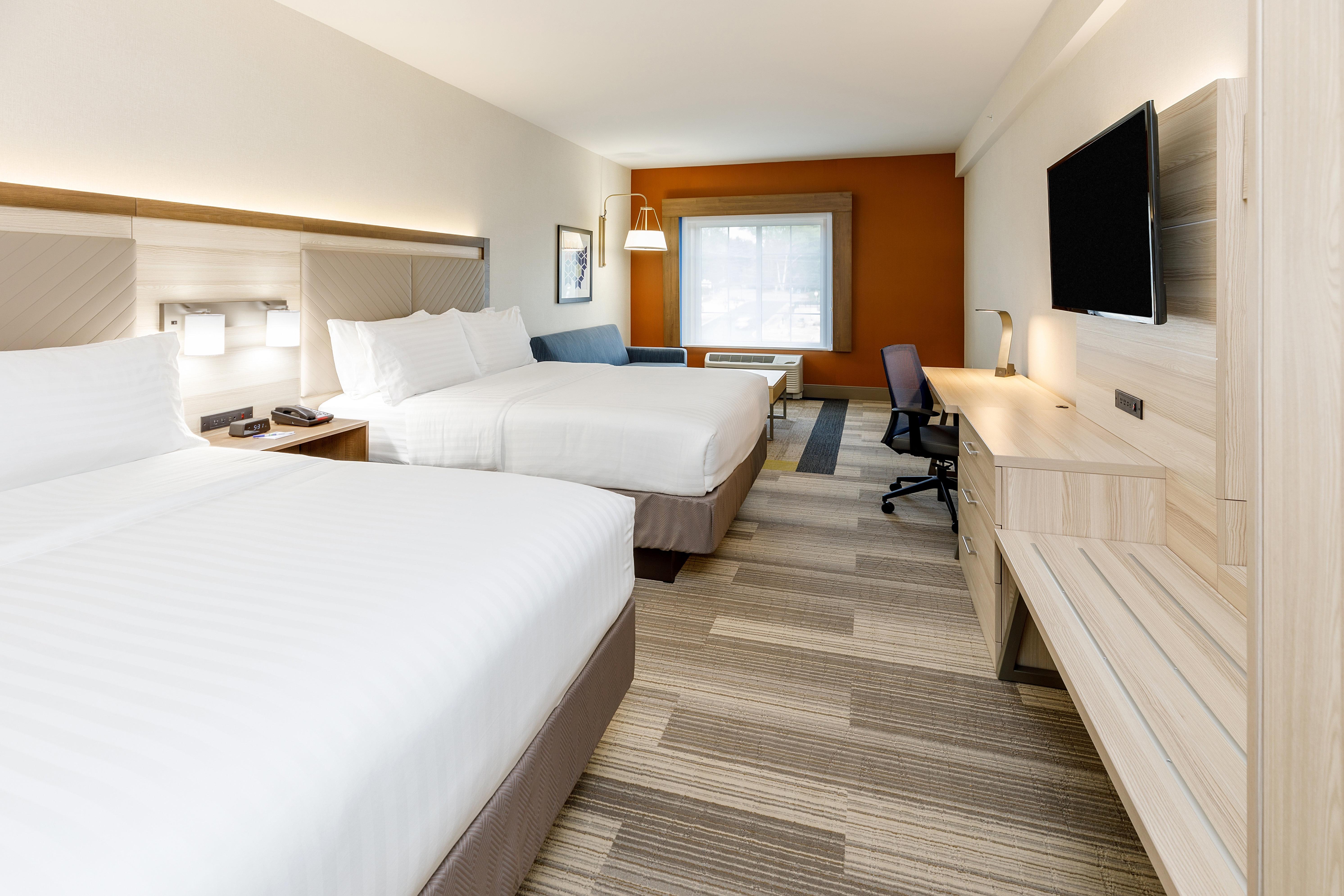 Holiday Inn Express & Suites - Sturbridge By Ihg Buitenkant foto