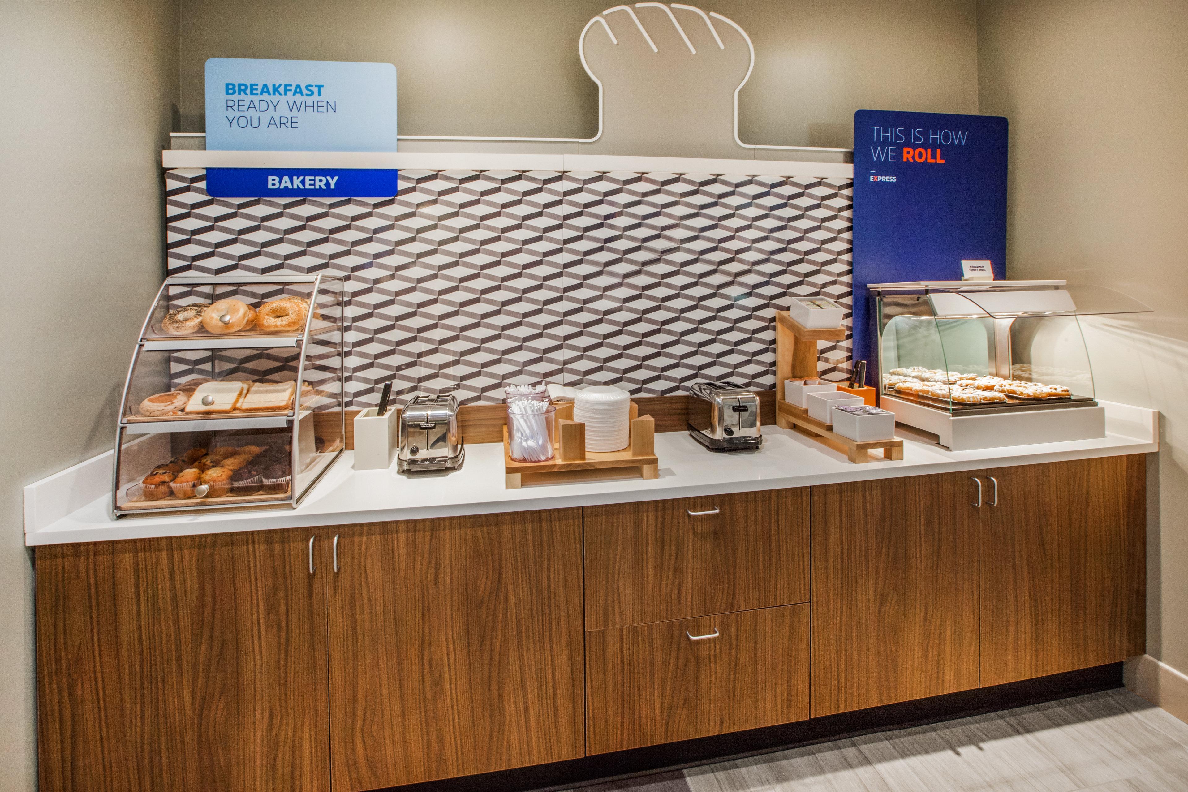 Holiday Inn Express & Suites - Sturbridge By Ihg Buitenkant foto
