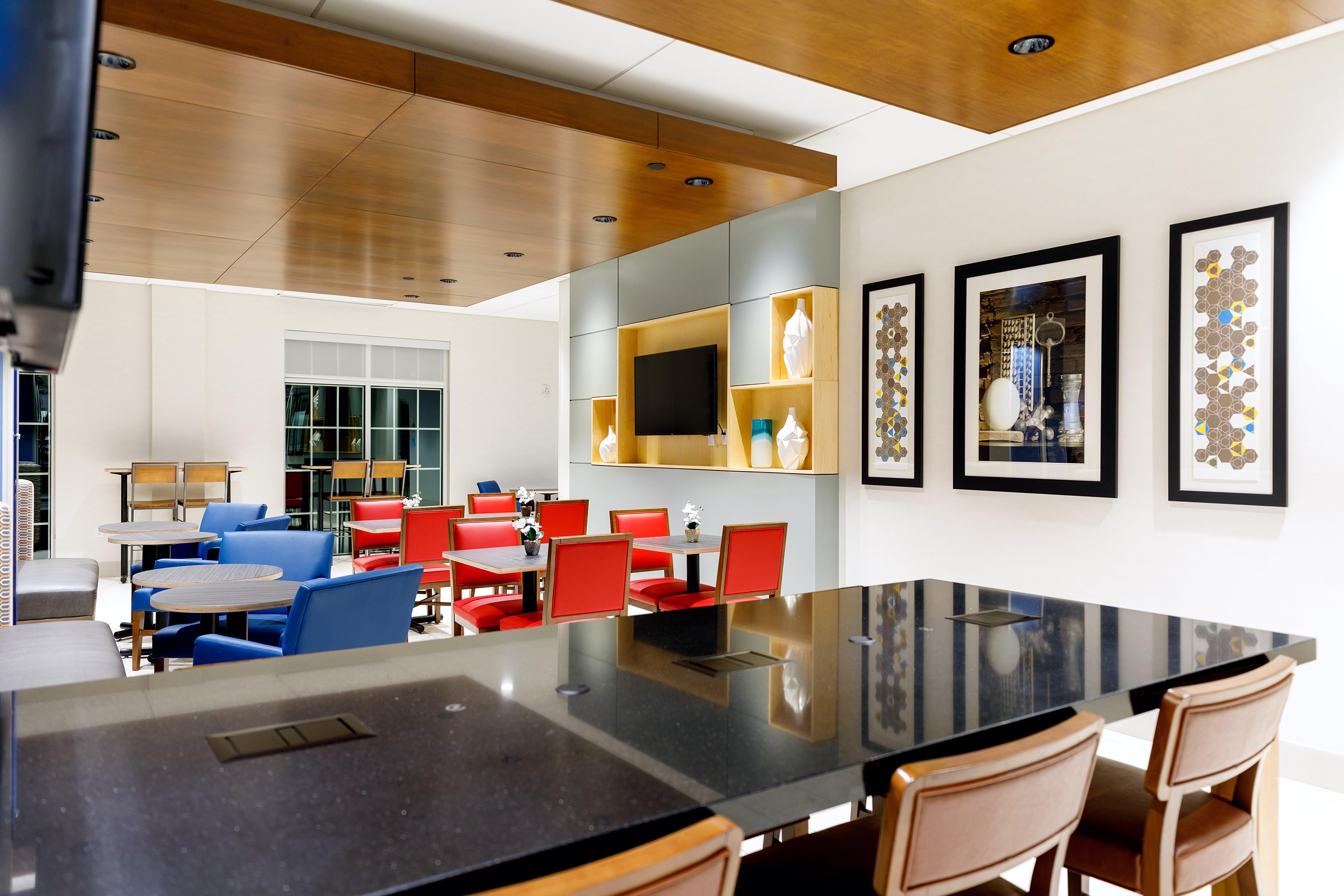 Holiday Inn Express & Suites - Sturbridge By Ihg Buitenkant foto
